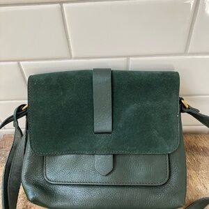 Fossil Kinley Dark Green Crossbody Leather Bag with Gold Zipper